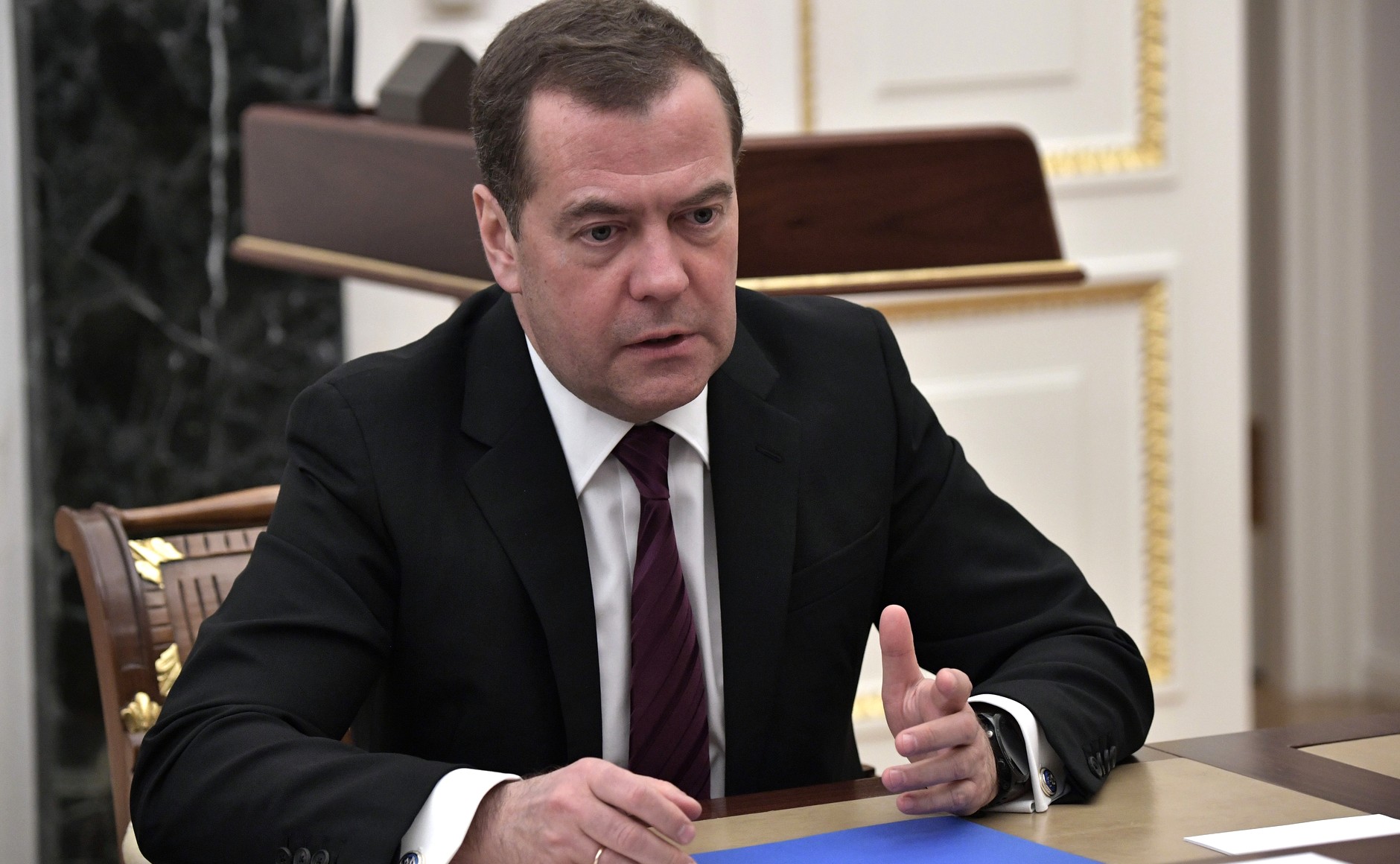 medvedev Дмитрий Медведев объявил о начале войны НАТО против России