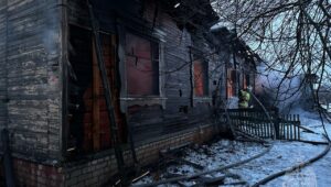 В сети появилось видео страшного пожара в Кировской области, унесшего жизни семи человек   